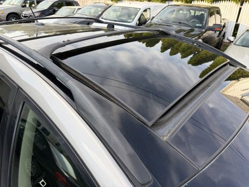 Used 2012 Nissan Murano SV image 24