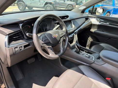 Used 2023 Cadillac XT5 Premium Luxury FWD image 10