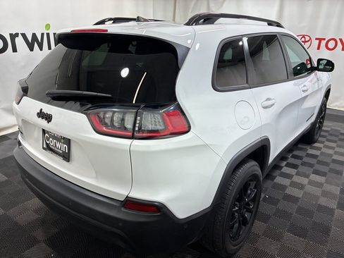 Used 2023 Jeep Cherokee Altitude Lux image 8