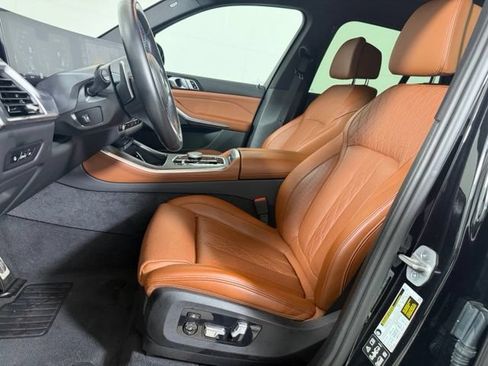 Used 2025 BMW X5 M60i w/ Parking Assistance Package AWD/4WD image 18