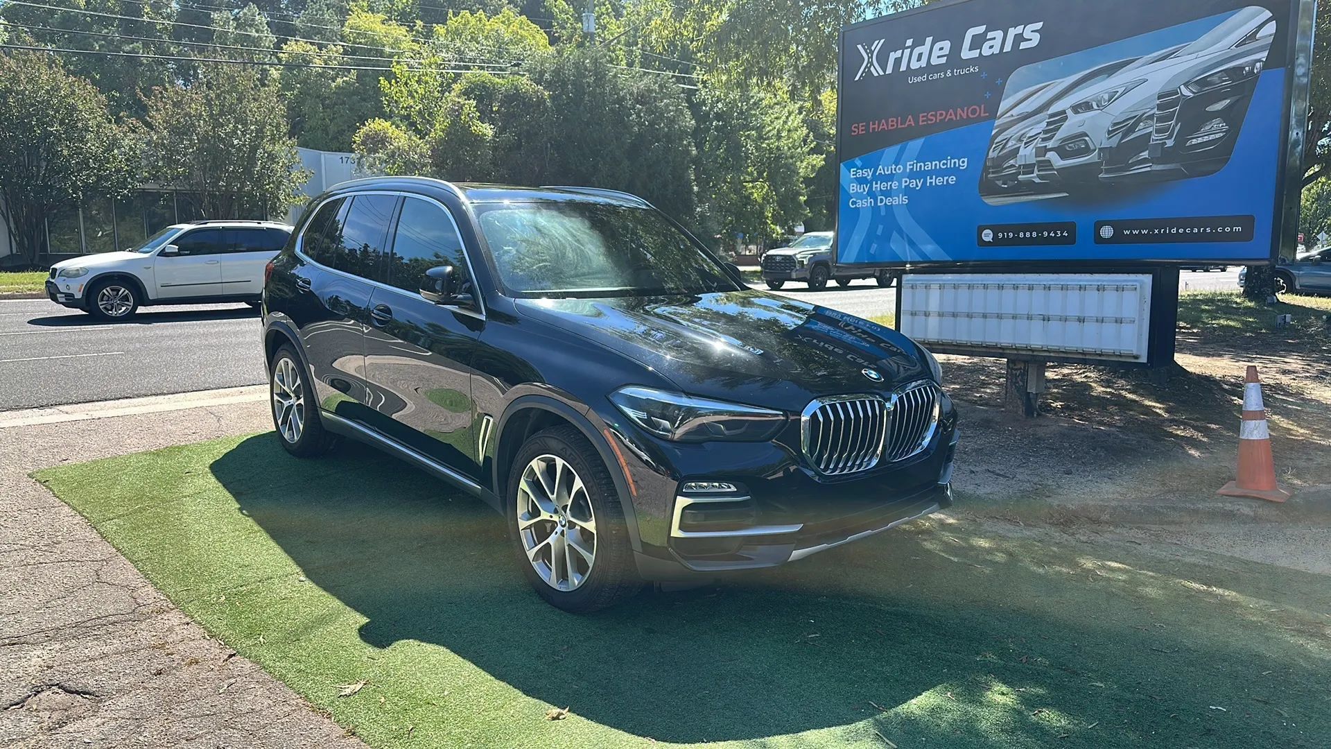 Used 2020 BMW X5 xDrive40i w/ Convenience Package AWD/4WD image 1