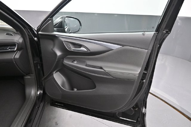 New 2026 Buick Envista Sport Touring w/ Convenience I Package FWD image 24