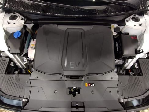 New 2026 Hyundai Ioniq 5 XRT image 7