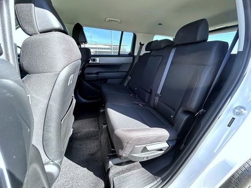 Used 2025 Hyundai Santa Fe SE image 21