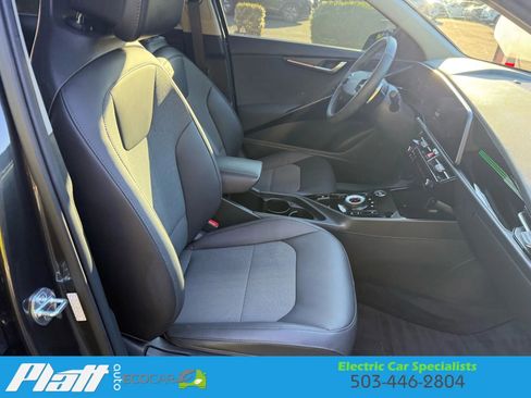 Used 2023 Kia Niro Wind image 32
