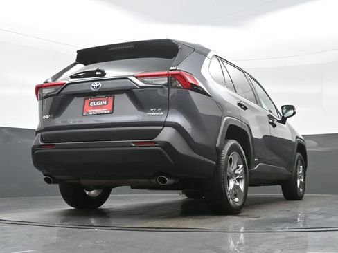 Used 2024 Toyota RAV4 XLE w/ Convenience Package AWD/4WD image 32