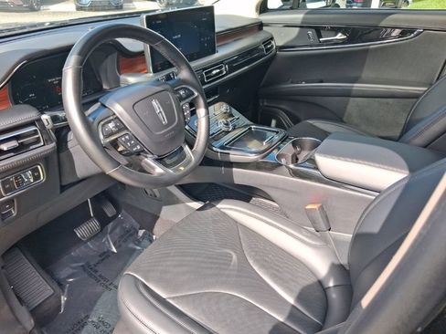 Used 2023 Lincoln Nautilus Reserve FWD image 13