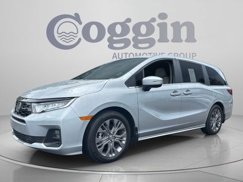 Certified 2025 Honda Odyssey Touring image 1