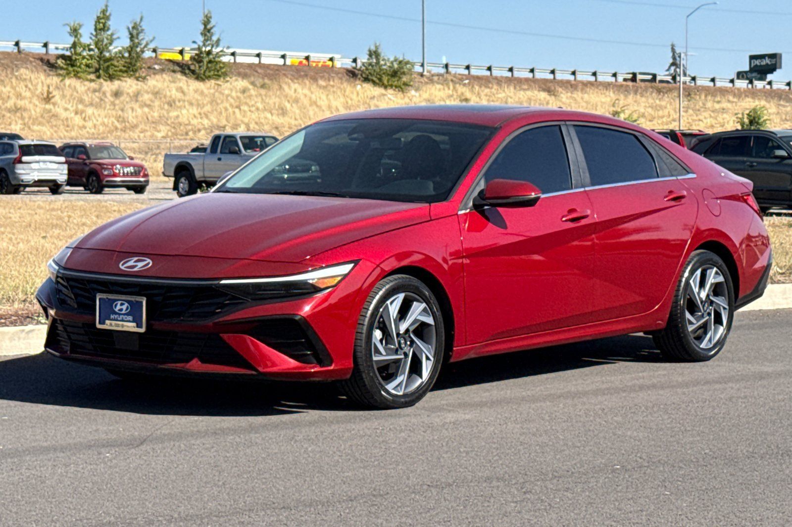 Used 2025 Hyundai Elantra Limited FWD image 7