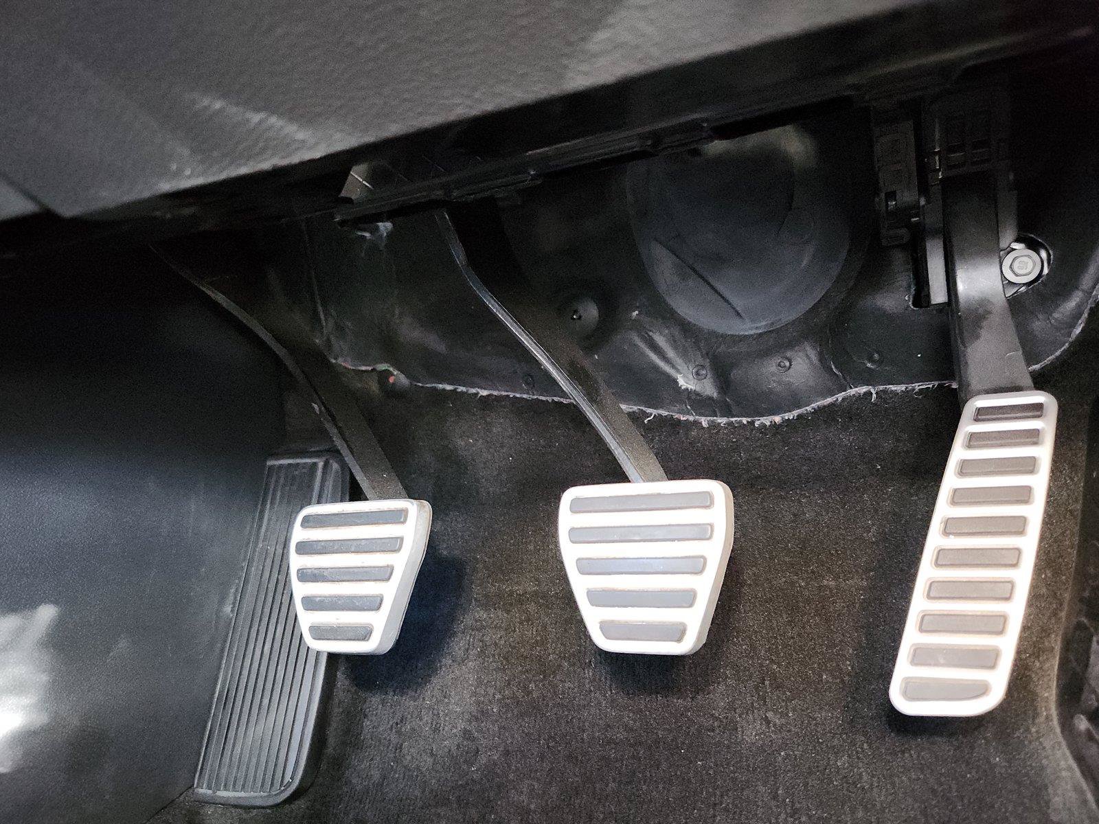 Used 2015 Chevrolet Camaro Z/28 RWD image 54