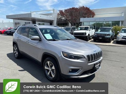 Used 2019 Jeep Cherokee Limited AWD/4WD image 4