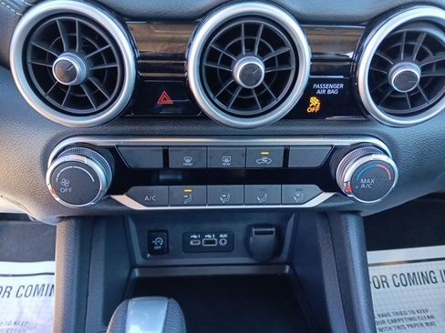 Used 2025 Nissan Sentra SV image 16