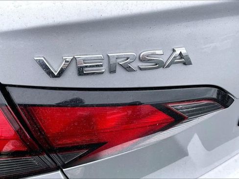 Used 2024 Nissan Versa S w/ S Plus Package image 23