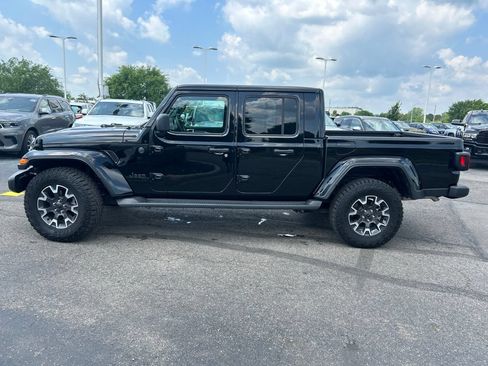Used 2025 Jeep Gladiator Sport w/ Premium Package AWD/4WD image 6