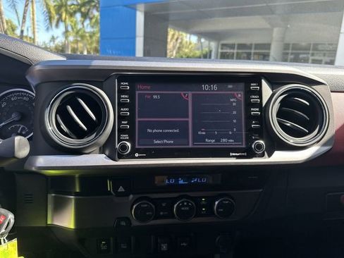 Used 2022 Toyota Tacoma SR5 w/ Technology Package RWD image 25
