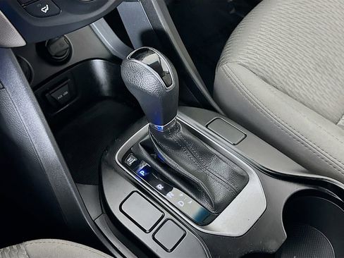 Used 2016 Hyundai Santa Fe Sport image 18