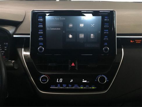 Used 2020 Toyota Corolla LE FWD image 13