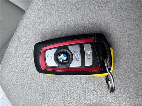 Used 2012 BMW 335i Sedan image 16