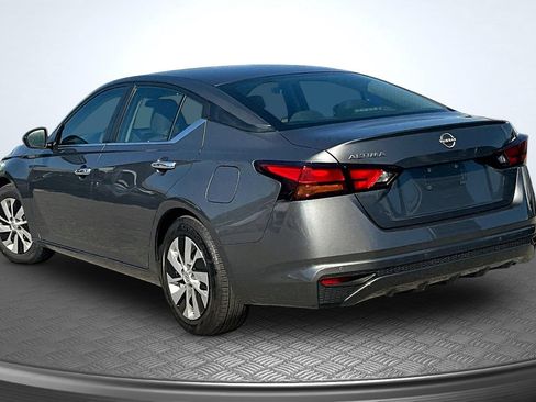 Used 2024 Nissan Altima 2.5 S FWD image 4