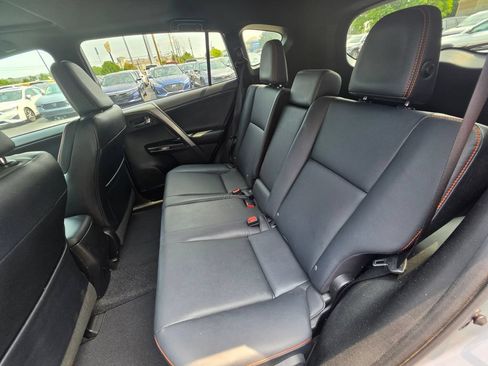 Used 2016 Toyota RAV4 SE AWD/4WD image 5
