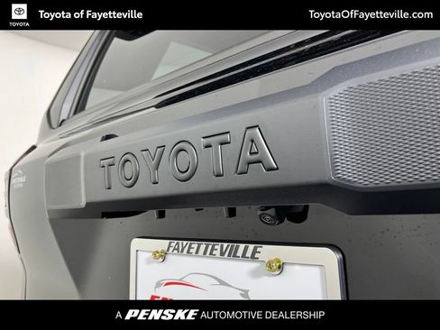 Used 2026 Toyota 4Runner SR5 RWD image 19