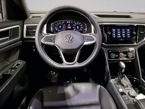 Used 2023 Volkswagen Atlas Cross Sport SE w/ Black Wheel Package AWD/4WD image 5