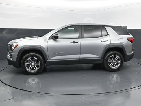 Used 2026 GMC Terrain Elevation FWD image 2