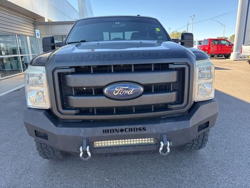 Used 2013 Ford F250 Lariat w/ FX4 Off Road Pkg image 3