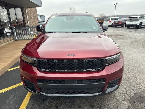 New 2025 Jeep Grand Cherokee L Limited w/ Black Appearance Package image 3