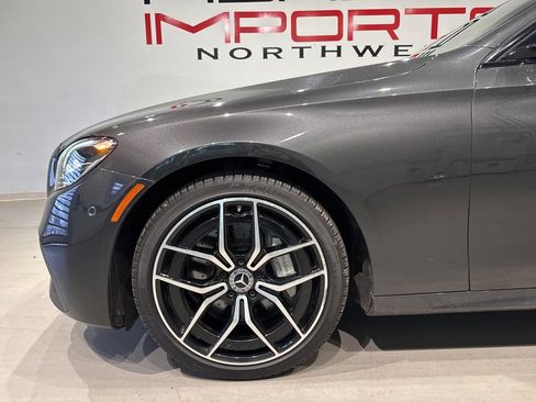 Used 2022 Mercedes-Benz E 350 Sedan image 7