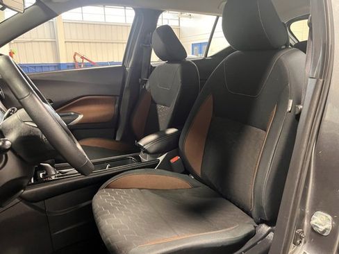 Used 2024 Nissan Kicks SR image 22