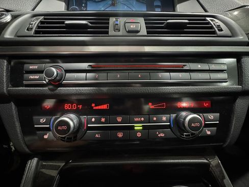 Used 2011 BMW 535i xDrive Sedan image 21