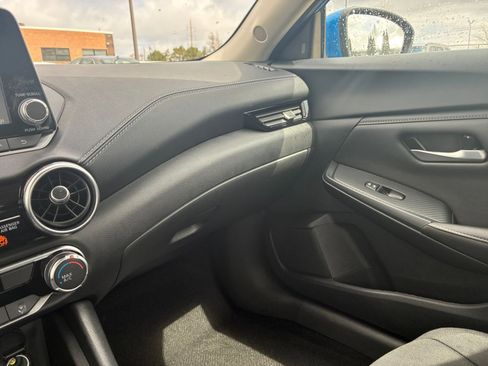 Used 2025 Nissan Sentra SV image 33