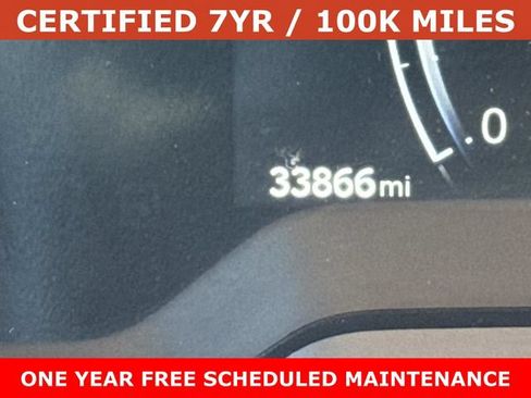 Used 2025 Toyota Corolla Cross XLE AWD/4WD image 28
