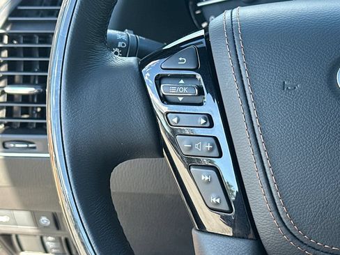 Used 2022 INFINITI QX80 Sensory w/ All-Season Package AWD/4WD image 21