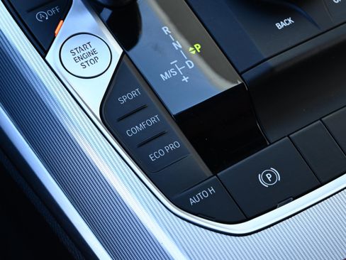 Certified 2023 BMW 430i Convertible w/ Premium Package image 23