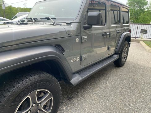 Used 2020 Jeep Wrangler Unlimited Sport S w/ Sun And Sound Package AWD/4WD image 31