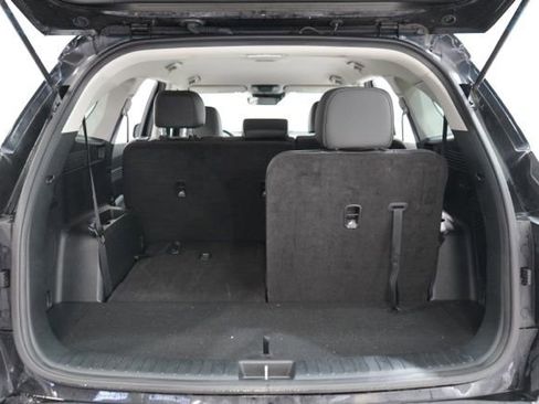 Used 2024 Kia Sorento S image 35