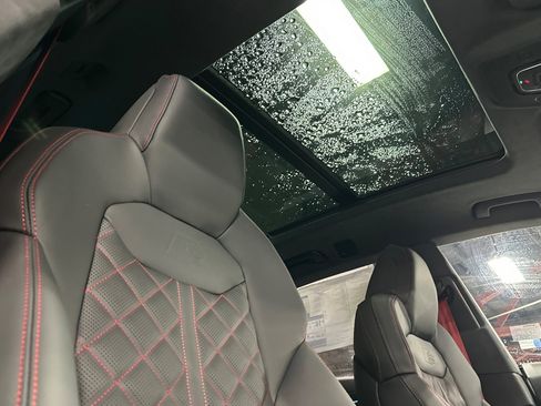 New 2026 Audi SQ8 Prestige image 16