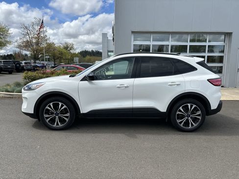 Used 2021 Ford Escape SEL w/ SEL Stealth AWD Package image 2