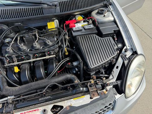 Used 2005 Dodge Neon SXT image 32