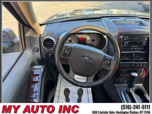 Used 2010 Ford Explorer Limited image 13