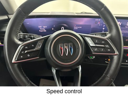 Used 2024 Buick Envision Avenir AWD/4WD image 42