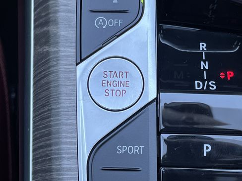 New 2026 BMW 330i Sedan w/ Convenience Package image 11