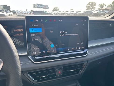 New 2026 Volkswagen Tiguan SE R-Line FWD image 15