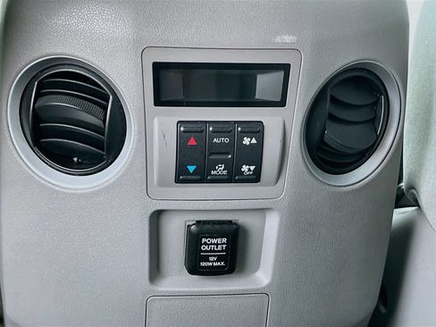 Used 2015 Honda Pilot LX image 24