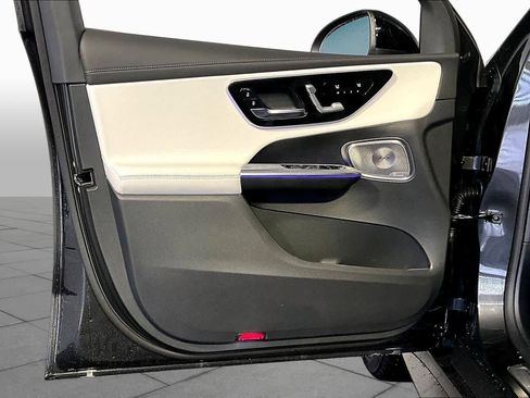 New 2026 Mercedes-Benz GLC 300 4MATIC image 11