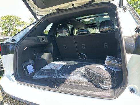 New 2026 Volkswagen Tiguan SE R-Line AWD/4WD image 19