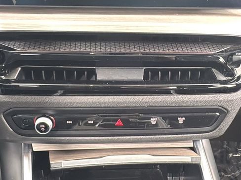 Used 2025 BMW 330i xDrive 330i xDrive image 25