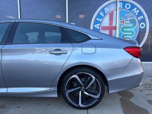 Used 2019 Honda Accord Sport image 13